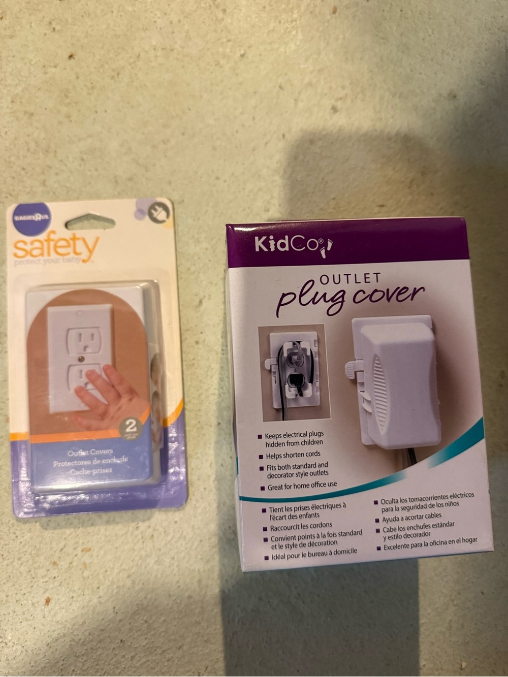 KidCo and babies r us White Outlet Plug Cover & Safety Outlet Covers